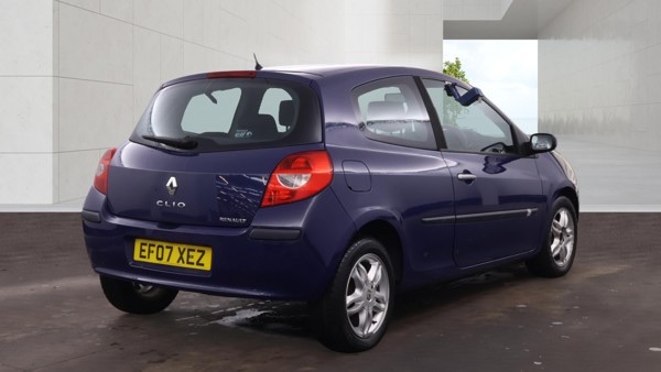 Renault Clio Dynamique (2007) 1.4 16v Dynamique Hatchback 3dr Petrol Manual (2007)