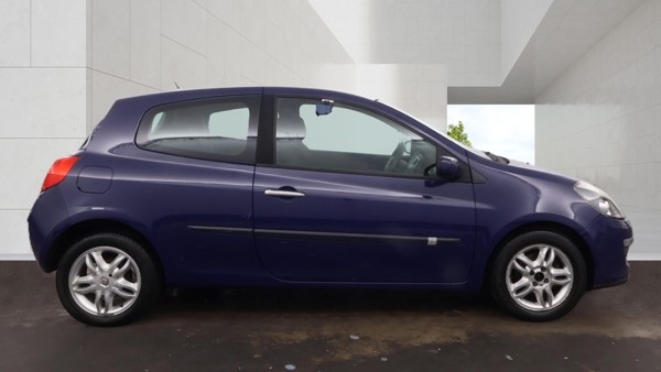 Renault Clio Dynamique (2007) 1.4 16v Dynamique Hatchback 3dr Petrol Manual (2007)