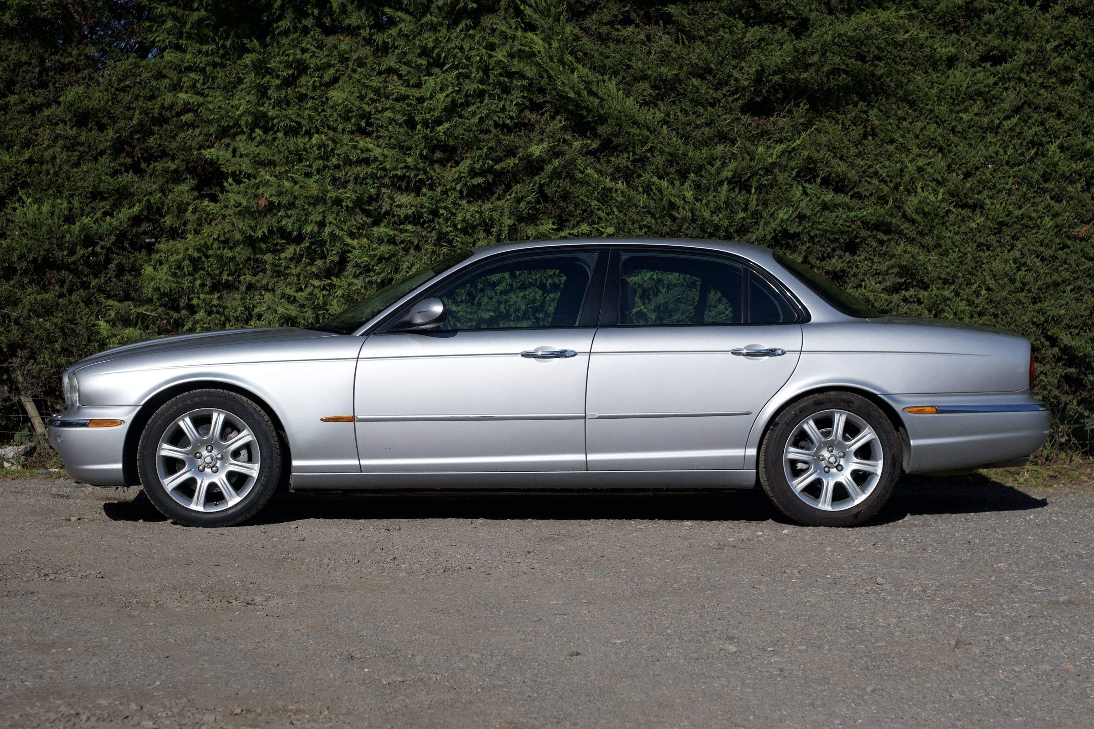 Jaguar XJ XJ8 Sport (2003) 4.2 XJ8 Sport Saloon 4dr Petrol Automatic (2003)